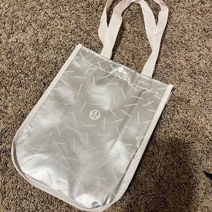 Lululemon bag